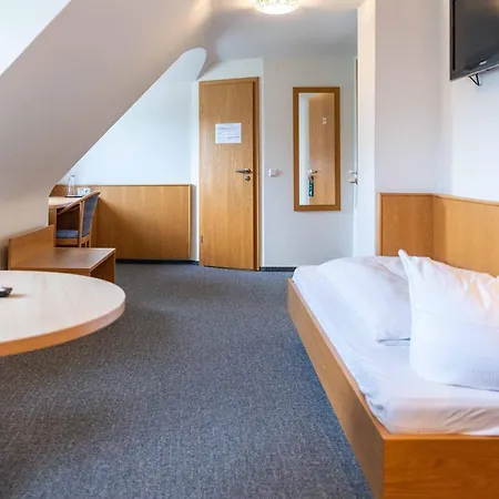 Nocleg ze śniadaniem Am Roemerplatz Ulm