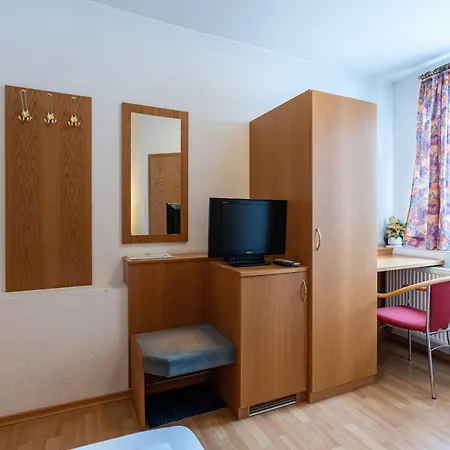 Am Roemerplatz Nocleg ze śniadaniem