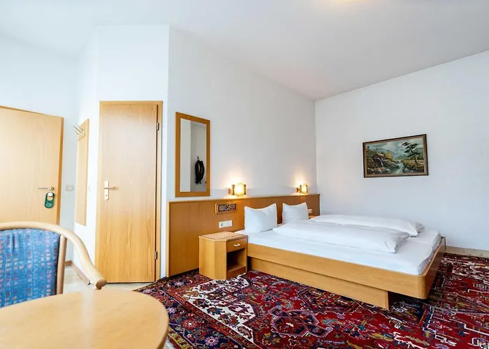 Bed & Breakfast Am Römerplatz 4*